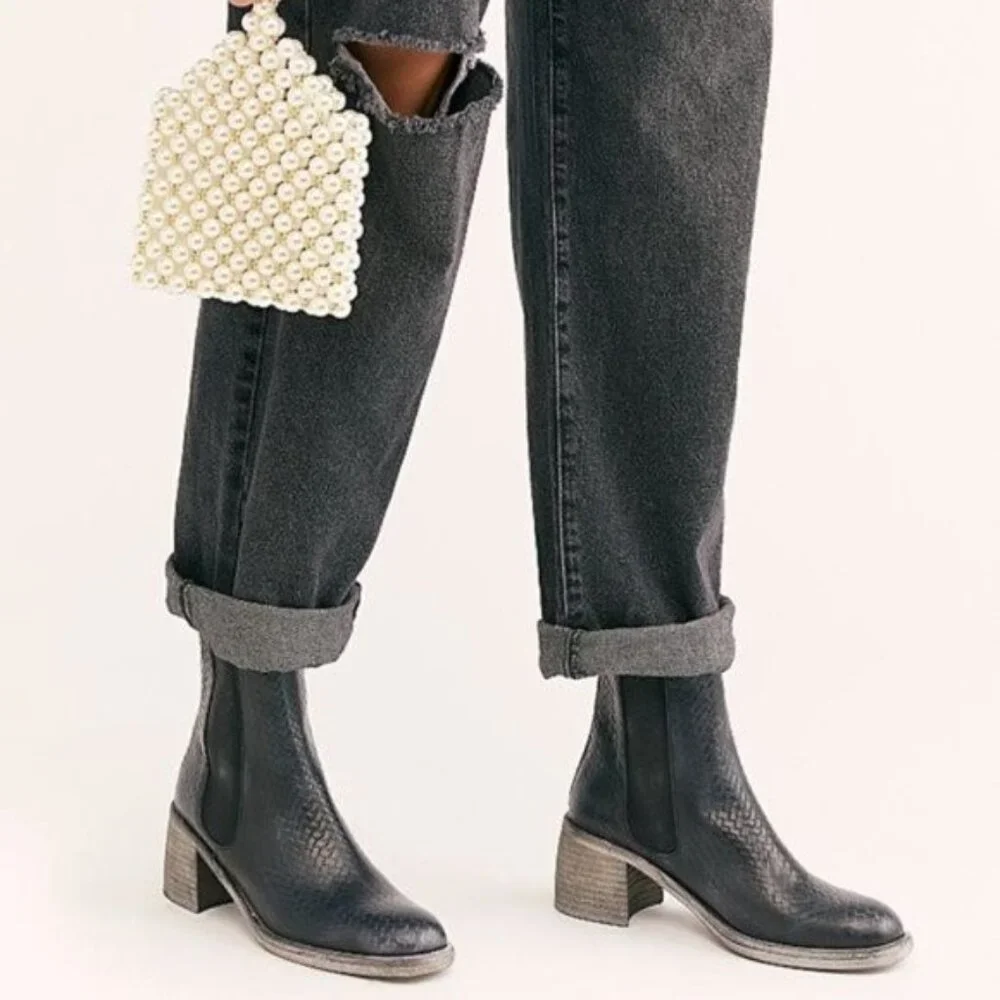 Free People Essential Chelsea Boots - Picture 2 of 15